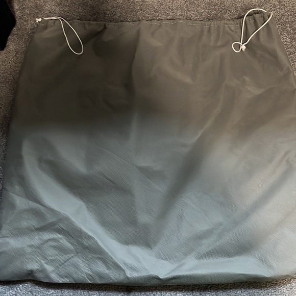 Ora Delphine Adele Satchel - Picture 12 of 13